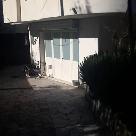 Da Yll Valona * Vlorë